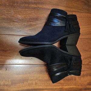 Life Stride Black Ankle Booties with Tassel Accent